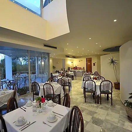 Rodon Hotel 3*